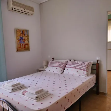 Guest house Papas On The Seafront Oreoi