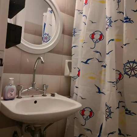 Casa de hóspedes Papas On The Seafront 3*